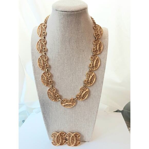 Heavy Goldtone Necklace Set Earrings Netted Cs Clip-on - Picture 1 of 8